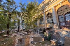 Циркульний корпус — пам'ятка архітектури національного значення на вулиці Пастера, 5/7