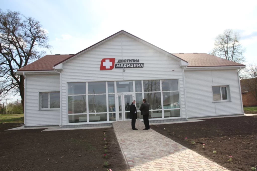 Будівництво амбулаторії на Кіровоградщині: апеляція відновила розгляд справи про завищення обсягів робіт і службове підроблення