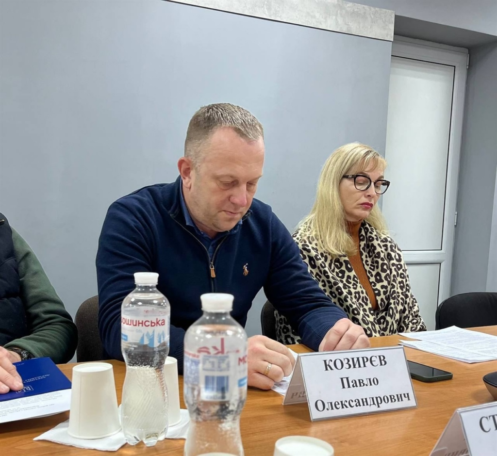 Справу про хабар ексдиректора департаменту Херсонської ОВА Козирєва зупинили: він мобілізований до ЗСУ