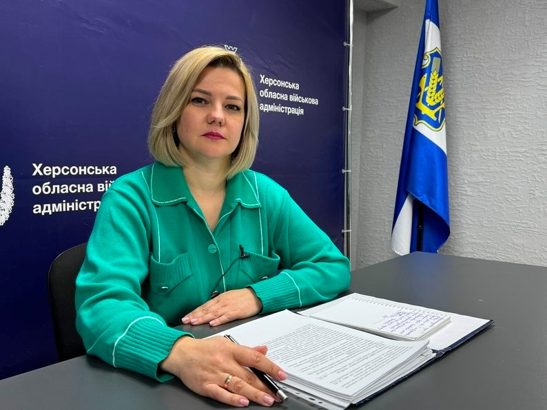 Сім років позбавлення волі: ексдиректорку херсонського департаменту та ще 2 осіб засудили за розкрадання 7,7 мільйона