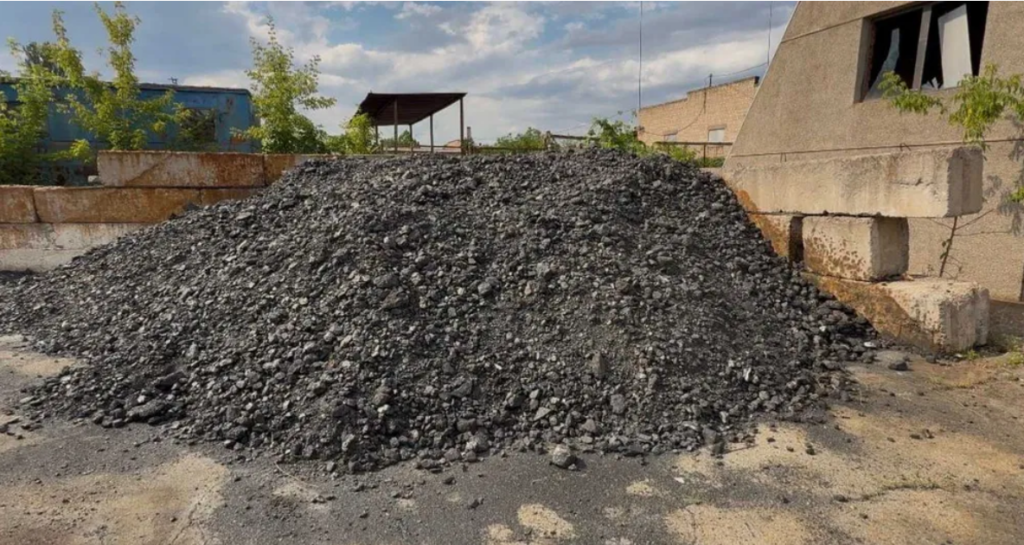 Посадовці ліцею на Кіровоградщині віддали понад два мільйони за сумнівне вугілля