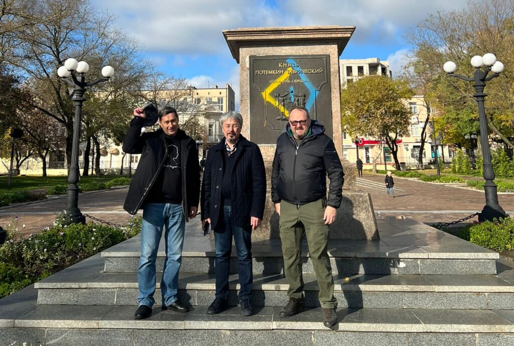 Капремонт скверу в Херсоні за понад 10 мільйонів: Пʼять років минуло, а слідство триває