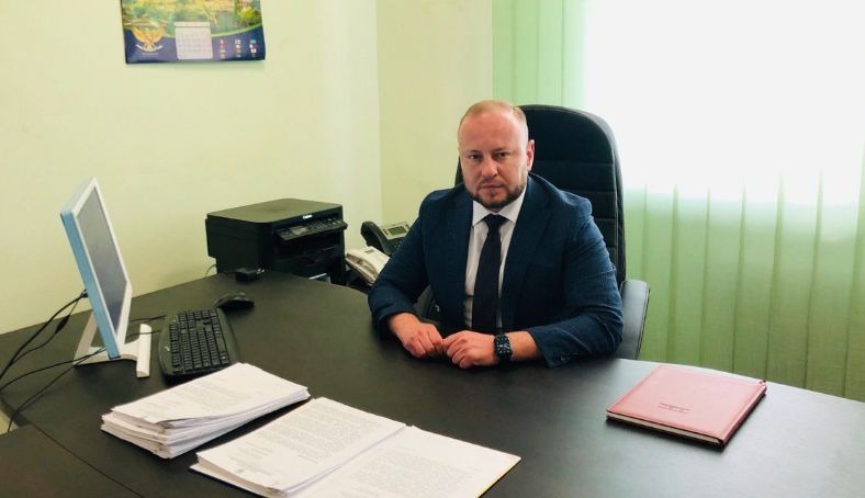 Киянин з закритими деклараціями робить швидку карʼєру в Одеській міській раді? 